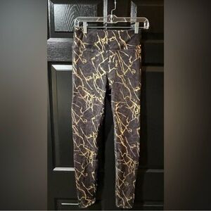 NEW Mono B Gold Foil Leggings NWT